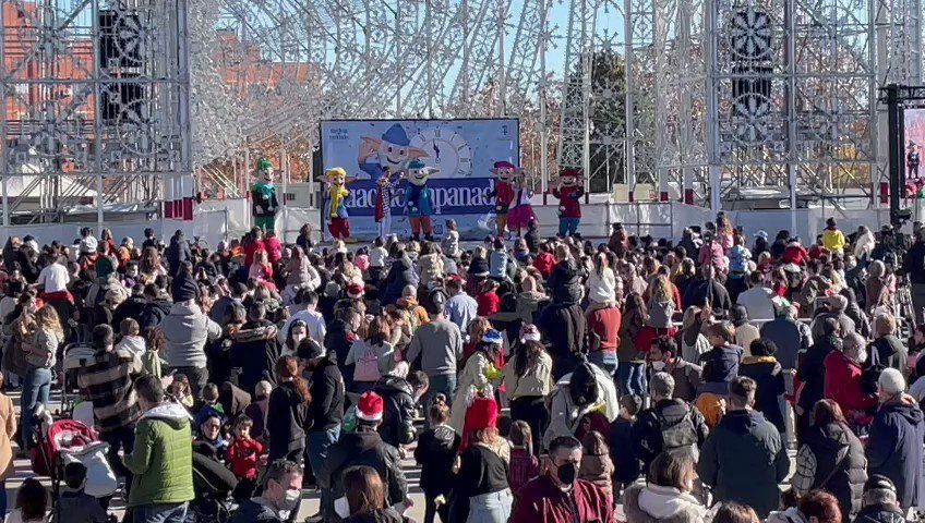 Imagen de las Guachicampanadas en las Mágicas Navidades de Torrejón de Ardoz.